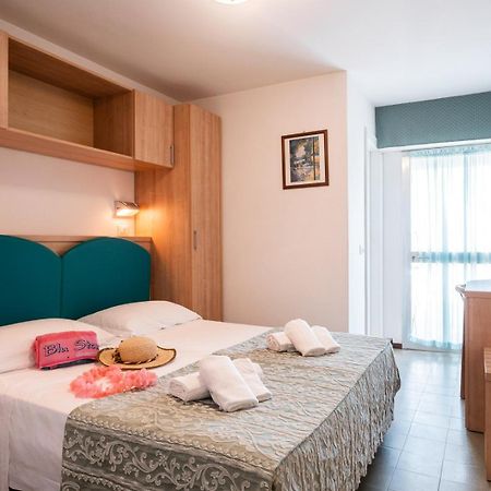 Blu Star Hotel Gabicce Mare Kültér fotó