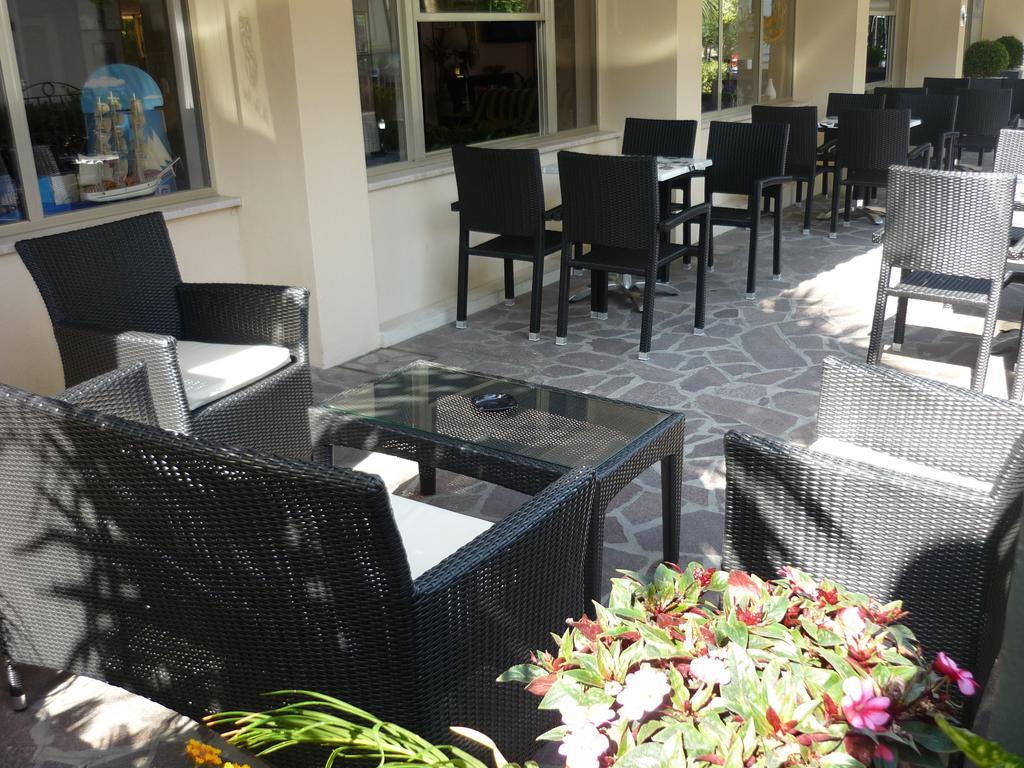 Blu Star Hotel Gabicce Mare Kültér fotó