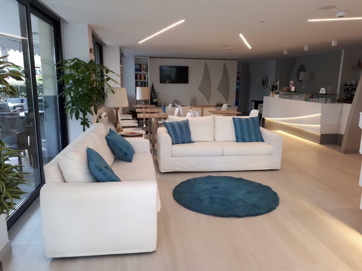Blu Star Hotel Gabicce Mare Kültér fotó